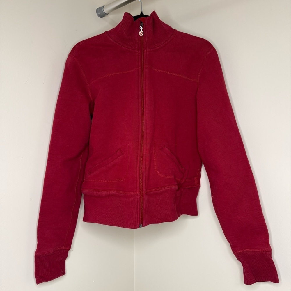 Vintage Era Lululemon Red Heavy Sweater 2012 | Size 12 | Lulu Zipper Pink Emblem